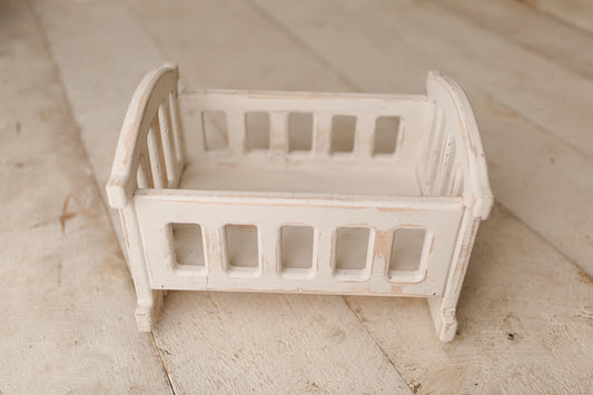 {NEW} The Itty Bitty Crib